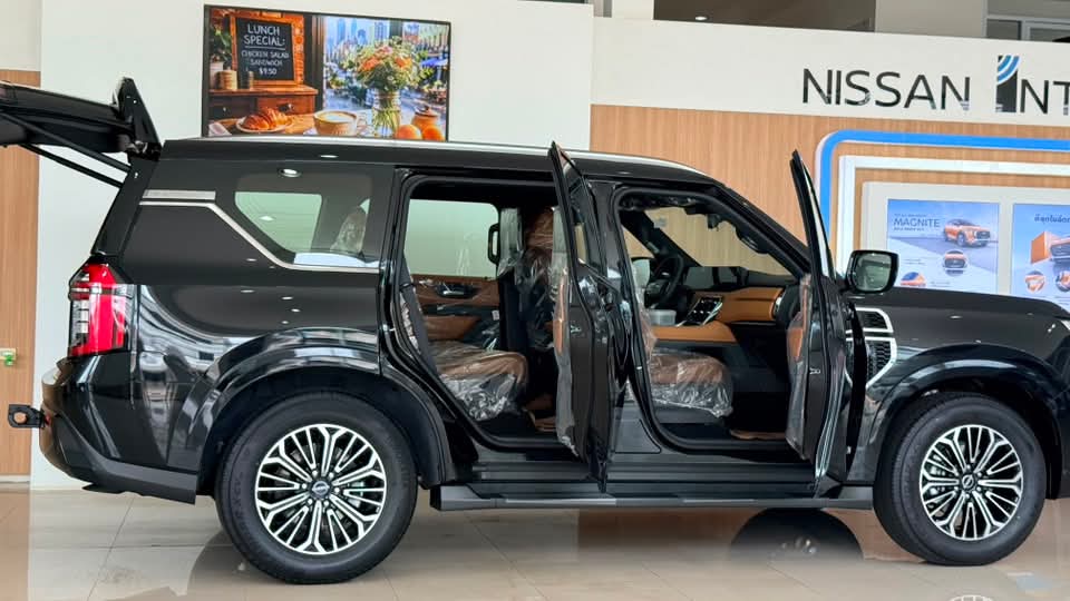 iá xe nissan patrol 2026