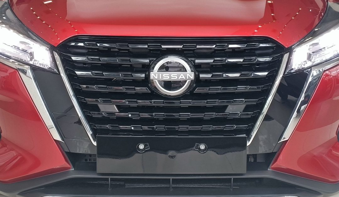 xe nissan nhập khẩu