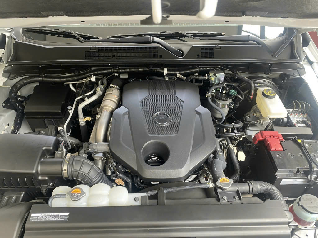 động cơ Nissan navara 1 cầu