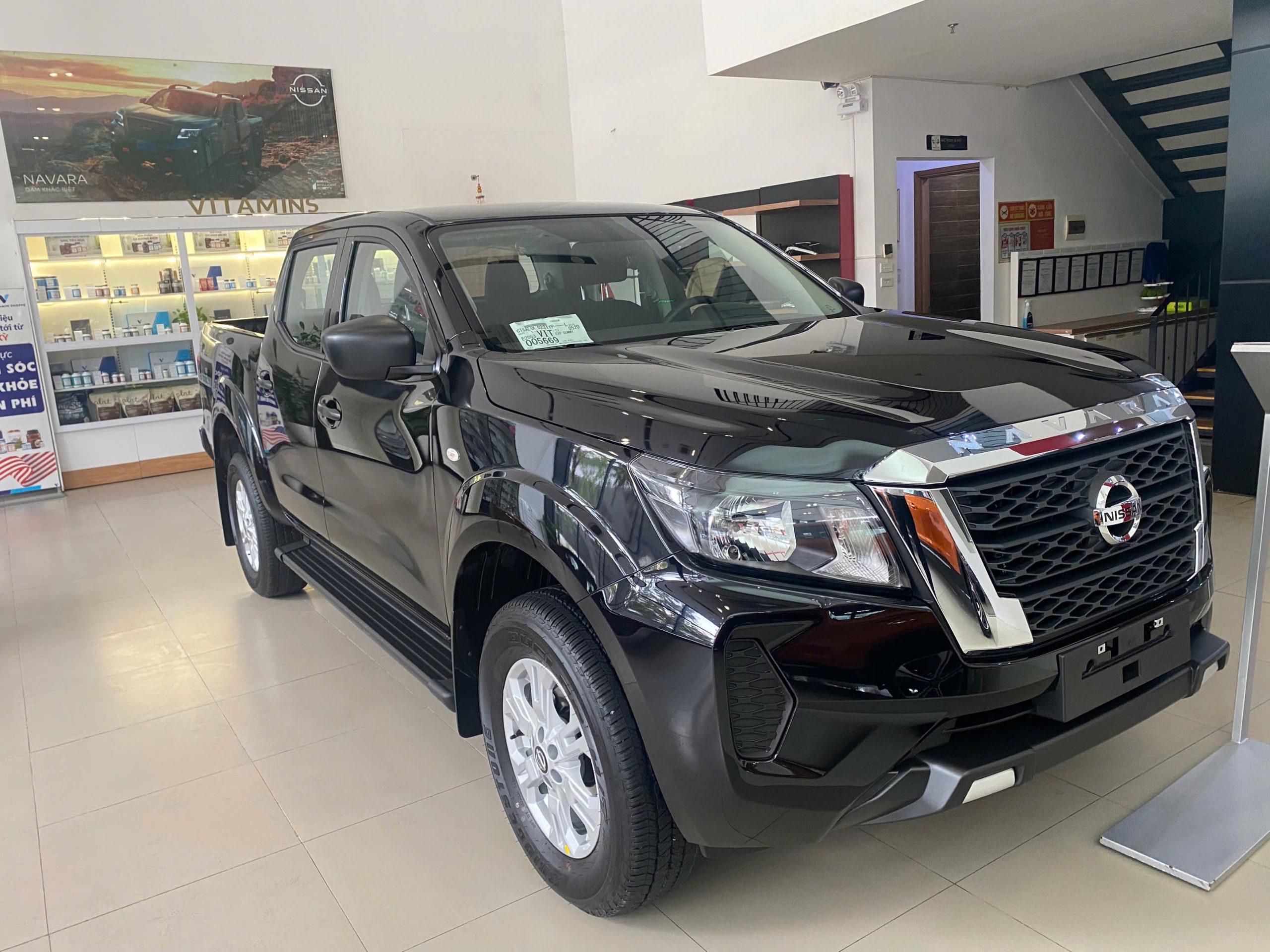 Nissan navara EL Đen