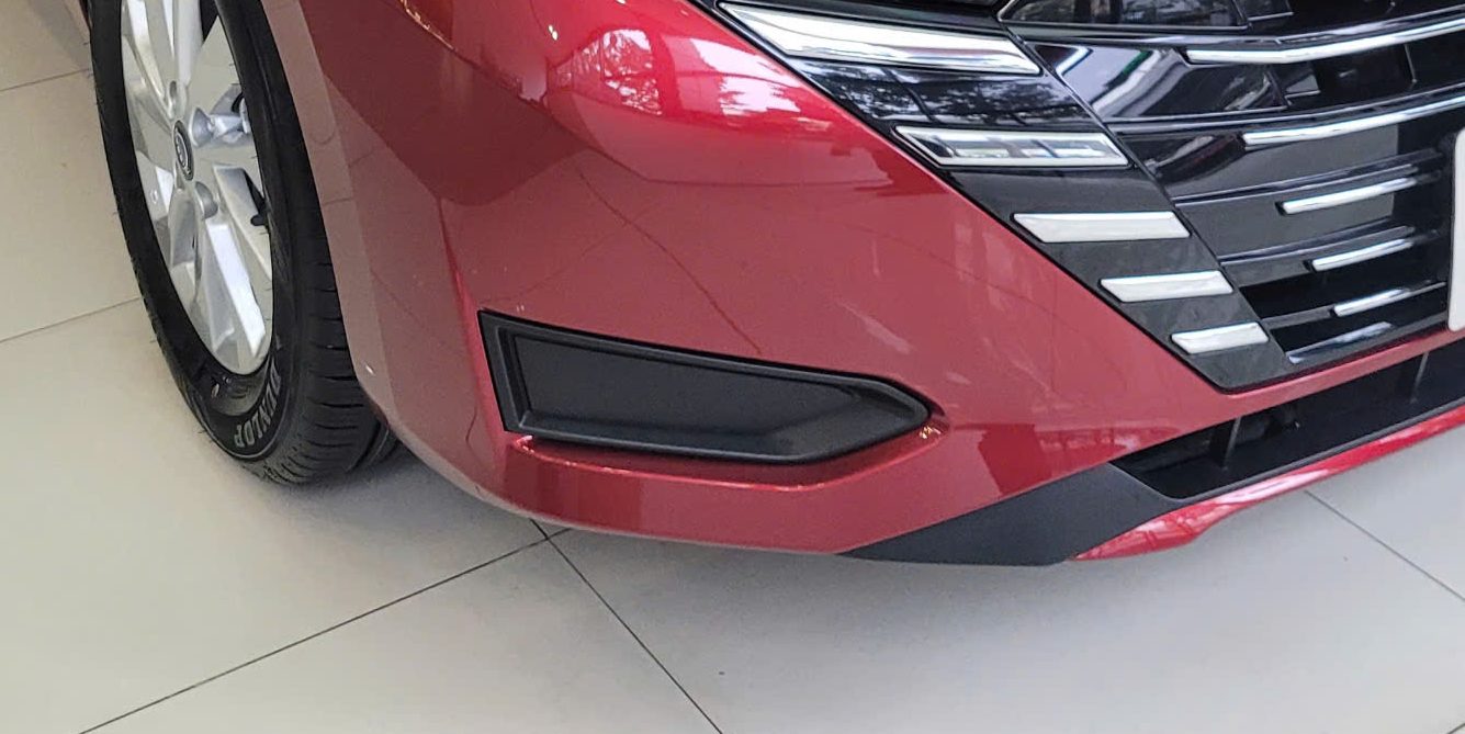 cản trước xe nissan